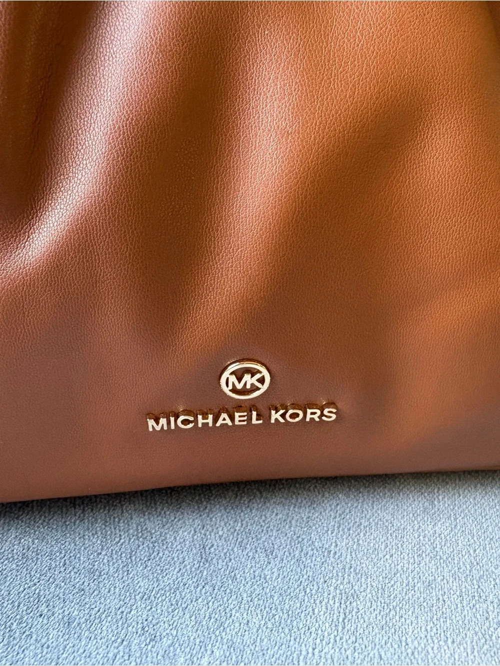 MICHAEL KORS Hannah Leather Shoulder Bag